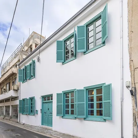Pageant Homes דירה