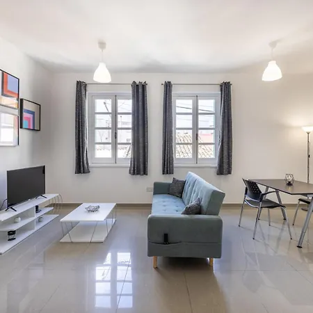 Pageant Homes Apartament