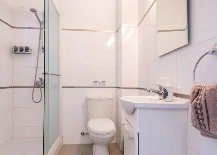 Pageant Homes アパート